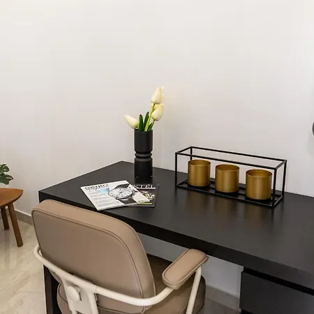 Kossuth Loft Apartment- Location In Downtown Apartmán Veszprém